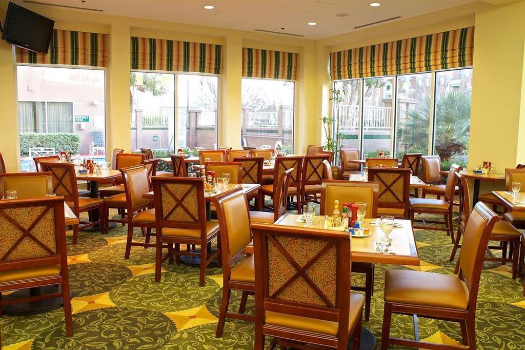 Hilton Garden Inn San Mateo Restaurante foto